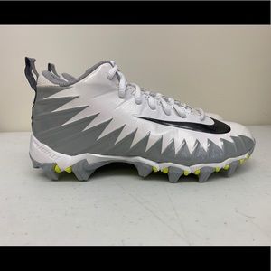 Nike Kids’ Alpha Menace Shark Football Cleats